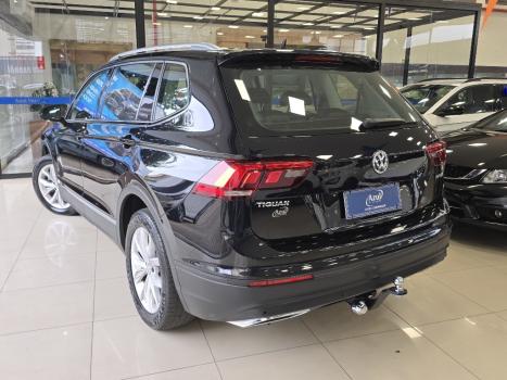 VOLKSWAGEN Tiguan 1.4 250 TSI TOTAL FLEX ALLSPACE COMFORTLINE TURBO AUTOM�TICO TIPTRONIC, Foto 4
