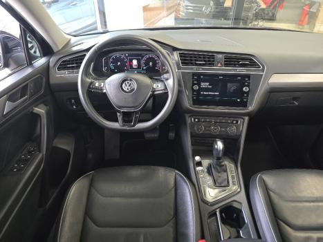 VOLKSWAGEN Tiguan 1.4 250 TSI TOTAL FLEX ALLSPACE COMFORTLINE TURBO AUTOM�TICO TIPTRONIC, Foto 7