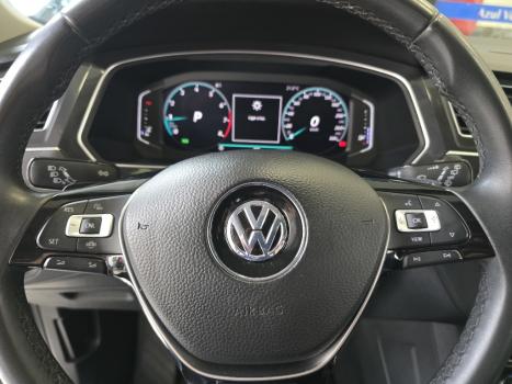 VOLKSWAGEN Tiguan 1.4 250 TSI TOTAL FLEX ALLSPACE COMFORTLINE TURBO AUTOM�TICO TIPTRONIC, Foto 10