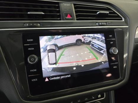 VOLKSWAGEN Tiguan 1.4 250 TSI TOTAL FLEX ALLSPACE COMFORTLINE TURBO AUTOM�TICO TIPTRONIC, Foto 12