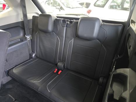 VOLKSWAGEN Tiguan 1.4 250 TSI TOTAL FLEX ALLSPACE COMFORTLINE TURBO AUTOM�TICO TIPTRONIC, Foto 16