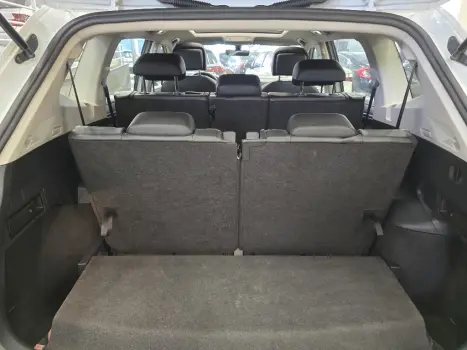VOLKSWAGEN Tiguan 1.4 250 TSI TOTAL FLEX ALLSPACE COMFORTLINE TURBO AUTOM�TICO TIPTRONIC, Foto 17