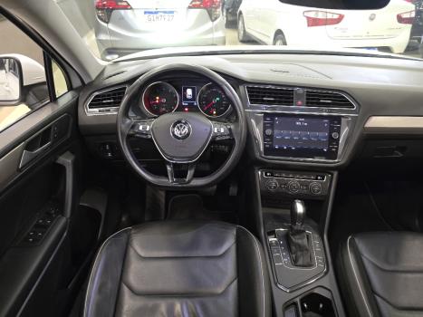 VOLKSWAGEN Tiguan 1.4 250 TSI TOTAL FLEX ALLSPACE COMFORTLINE TURBO AUTOM�TICO TIPTRONIC, Foto 10