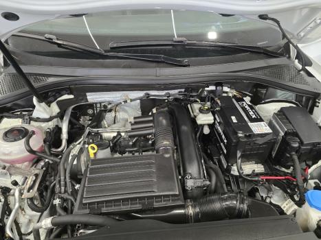 VOLKSWAGEN Tiguan 1.4 250 TSI TOTAL FLEX ALLSPACE COMFORTLINE TURBO AUTOM�TICO TIPTRONIC, Foto 19