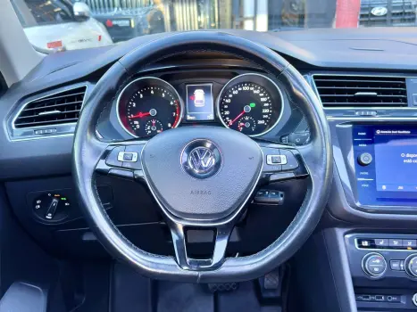 VOLKSWAGEN Tiguan 1.4 16V 4P TSI TURBO DSG AUTOM�TICO, Foto 2