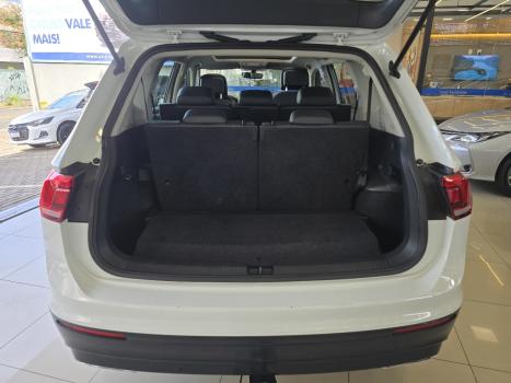 VOLKSWAGEN Tiguan 1.4 16V 4P TSI 250 FLEX TURBO COMFORTLINE AUTOM�TICO, Foto 17