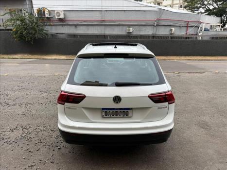 VOLKSWAGEN Tiguan 1.4 16V 4P TSI 250 FLEX TURBO COMFORTLINE AUTOM�TICO, Foto 4