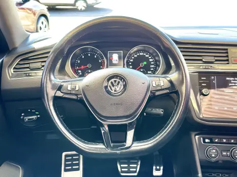 VOLKSWAGEN Tiguan 1.4 16V 4P TSI TURBO DSG AUTOM�TICO, Foto 4
