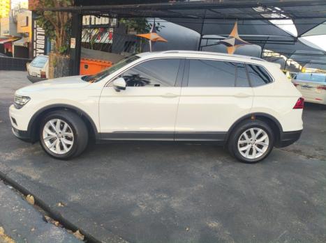VOLKSWAGEN Tiguan 1.4 250 TSI TOTAL FLEX ALLSPACE COMFORTLINE TURBO AUTOM�TICO TIPTRONIC, Foto 3