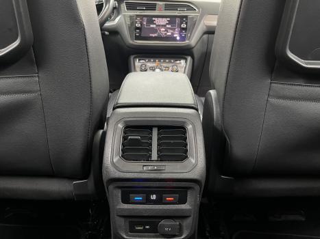 VOLKSWAGEN Tiguan 1.4 250 TSI TOTAL FLEX ALLSPACE COMFORTLINE TURBO AUTOM�TICO TIPTRONIC, Foto 17