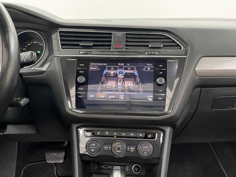 VOLKSWAGEN Tiguan 1.4 250 TSI TOTAL FLEX ALLSPACE COMFORTLINE TURBO AUTOM�TICO TIPTRONIC, Foto 21