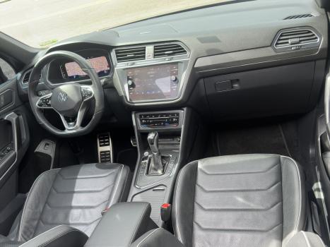 VOLKSWAGEN Tiguan 1.4 250 TSI TOTAL FLEX ALLSPACE COMFORTLINE TURBO AUTOM�TICO TIPTRONIC, Foto 18