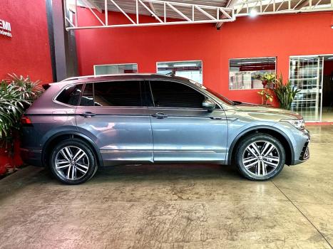 VOLKSWAGEN Tiguan 1.4 250 TSI TOTAL FLEX ALLSPACE COMFORTLINE TURBO AUTOM�TICO TIPTRONIC, Foto 20