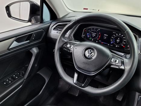 VOLKSWAGEN Tiguan 1.4 250 TSI TOTAL FLEX ALLSPACE COMFORTLINE TURBO AUTOM�TICO TIPTRONIC, Foto 18