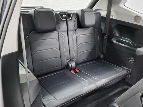 VOLKSWAGEN Tiguan 1.4 250 TSI TOTAL FLEX ALLSPACE COMFORTLINE TURBO AUTOM�TICO TIPTRONIC, Foto 8