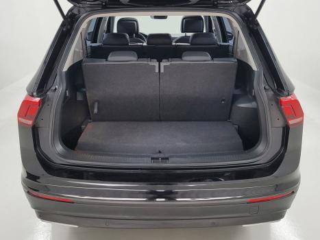 VOLKSWAGEN Tiguan 1.4 250 TSI TOTAL FLEX ALLSPACE COMFORTLINE TURBO AUTOM�TICO TIPTRONIC, Foto 10