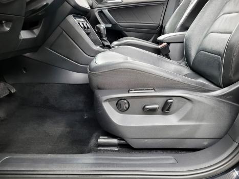 VOLKSWAGEN Tiguan 1.4 250 TSI TOTAL FLEX ALLSPACE COMFORTLINE TURBO AUTOM�TICO TIPTRONIC, Foto 15