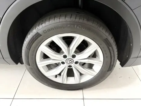 VOLKSWAGEN Tiguan 1.4 250 TSI TOTAL FLEX ALLSPACE COMFORTLINE TURBO AUTOM�TICO TIPTRONIC, Foto 18