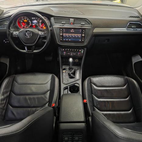 VOLKSWAGEN Tiguan 1.4 250 TSI TOTAL FLEX ALLSPACE COMFORTLINE TURBO AUTOM�TICO TIPTRONIC, Foto 14