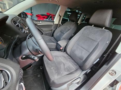 VOLKSWAGEN Tiguan 2.0 16V 4P TSI R-LINE TURBO AUTOMTICO TIPTRONIC, Foto 9