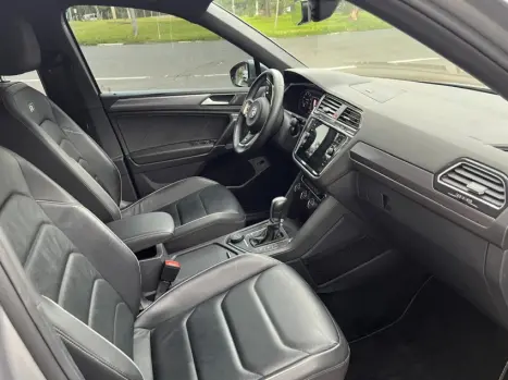 VOLKSWAGEN Tiguan 2.0 350 TSI TOTAL FLEX ALLSPACE R-LINE 4-MOTION TURBO AUTOMTICO DSG, Foto 13