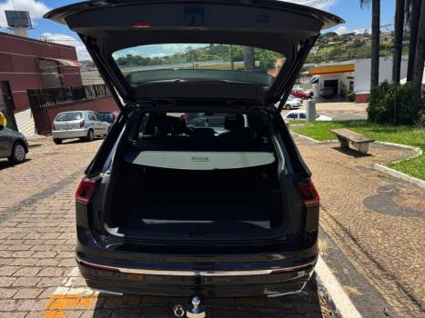 VOLKSWAGEN Tiguan 2.0 350 TSI TOTAL FLEX ALLSPACE R-LINE 4-MOTION TURBO AUTOM�TICO DSG, Foto 10
