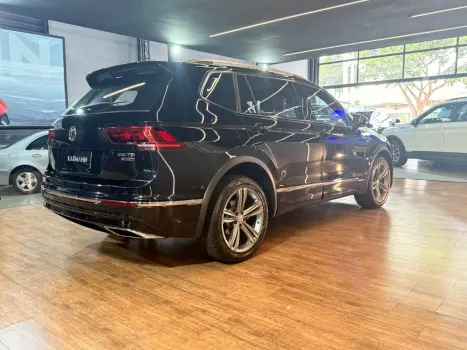 VOLKSWAGEN Tiguan 2.0 350 TSI TOTAL FLEX ALLSPACE R-LINE 4-MOTION TURBO AUTOM�TICO DSG, Foto 13