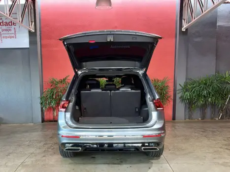 VOLKSWAGEN Tiguan 2.0 350 TSI TOTAL FLEX ALLSPACE R-LINE 4-MOTION TURBO AUTOM�TICO DSG, Foto 23