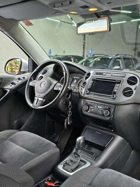 VOLKSWAGEN Tiguan 2.0 16V 4P TSI R-LINE TURBO AUTOM�TICO TIPTRONIC, Foto 7