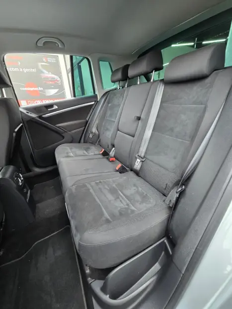 VOLKSWAGEN Tiguan 2.0 16V 4P TSI R-LINE TURBO AUTOM�TICO TIPTRONIC, Foto 11