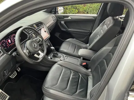 VOLKSWAGEN Tiguan 2.0 350 TSI TOTAL FLEX ALLSPACE R-LINE 4-MOTION TURBO AUTOM�TICO DSG, Foto 17