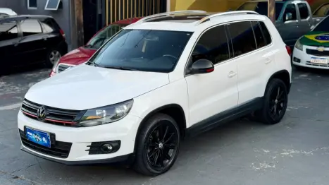 VOLKSWAGEN Tiguan 2.0 16V 4P TSI R-LINE TURBO AUTOM�TICO TIPTRONIC, Foto 4