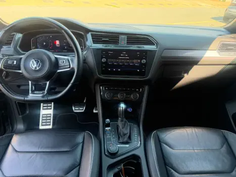 VOLKSWAGEN Tiguan 2.0 350 TSI TOTAL FLEX ALLSPACE R-LINE 4-MOTION TURBO AUTOM�TICO DSG, Foto 15