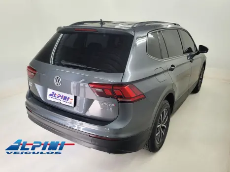 VOLKSWAGEN Tiguan , Foto 3