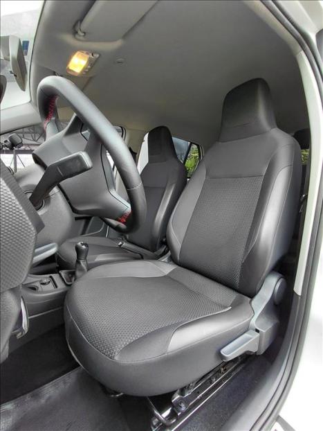 VOLKSWAGEN UP 1.0 4P FLEX 170 TSI XTREME, Foto 10