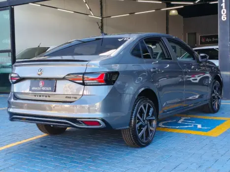 VOLKSWAGEN Virtus 1.4 4P 250 TSI EXCLUSIVE AUTOMTICO, Foto 4