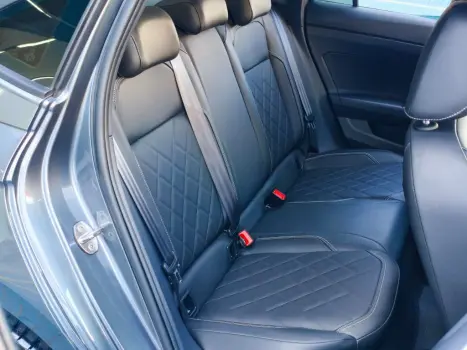 VOLKSWAGEN Virtus 1.4 4P 250 TSI EXCLUSIVE AUTOMTICO, Foto 13