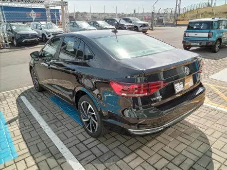 VOLKSWAGEN Virtus 1.0 4P 200 TSI FLEX HIGHLINE AUTOMÁTICO, Foto 4 VOLKSWAGEN Virtus 1.0 4P 200 TSI FLEX HIGHLINE AUTOMÁTICO, Foto 4