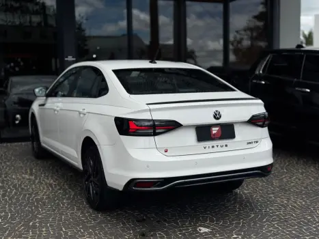 VOLKSWAGEN Virtus 1.4 4P 250 TSI EXCLUSIVE AUTOM�TICO, Foto 17