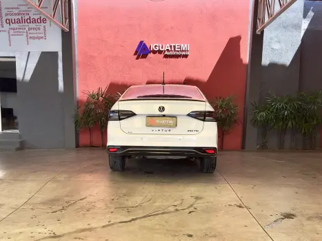 VOLKSWAGEN Virtus 1.4 4P 250 TSI EXCLUSIVE AUTOM�TICO, Foto 22