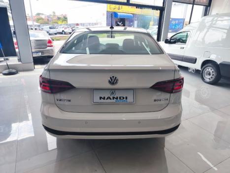 VOLKSWAGEN Virtus 1.0 4P 200 TSI FLEX COMFORTLINE AUTOM�TICO, Foto 5