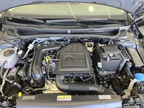VOLKSWAGEN Virtus 1.0 4P 200 TSI FLEX COMFORTLINE AUTOM�TICO, Foto 19
