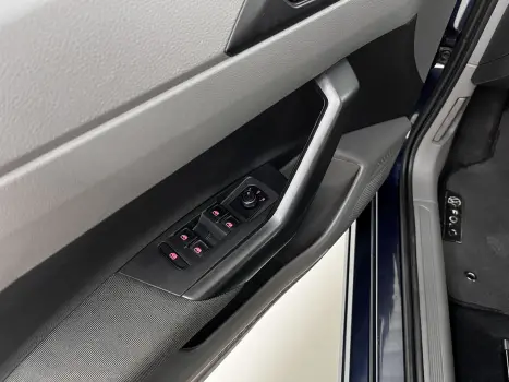 VOLKSWAGEN Virtus 1.0 4P 200 TSI FLEX COMFORTLINE AUTOM�TICO, Foto 11