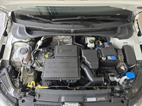VOLKSWAGEN Virtus 1.6 4P MSI FLEX AUTOM�TICO, Foto 15