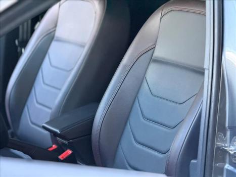 VOLKSWAGEN Virtus 1.0 4P 200 TSI FLEX HIGHLINE AUTOM�TICO, Foto 6