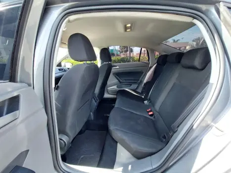 VOLKSWAGEN Virtus 1.0 4P 200 TSI FLEX COMFORTLINE AUTOM�TICO, Foto 15