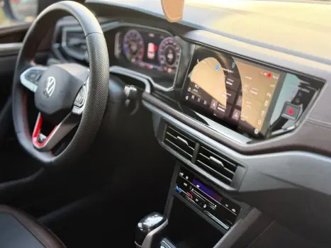 VOLKSWAGEN Virtus 1.0 4P 200 TSI FLEX HIGHLINE AUTOM�TICO, Foto 9