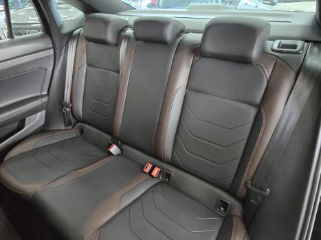VOLKSWAGEN Virtus 1.0 12V 4P 200 TSI HIGHLINE AUTOM�TICO, Foto 17