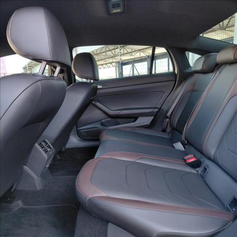 VOLKSWAGEN Virtus 1.0 4P 200 TSI FLEX HIGHLINE AUTOM�TICO, Foto 11