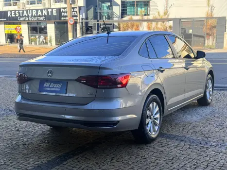 VOLKSWAGEN Virtus 1.6 4P MSI FLEX AUTOM�TICO, Foto 4